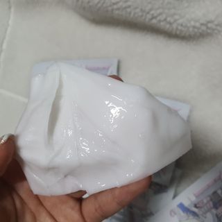 세뚜아(Cettua) [세뚜아] 타임리스 바이탈 페이셜 마스크팩  Cettua Timeless  Vital Mask 5매 — 5점을 준 리뷰어가 2024년 1월 올린 사용 사진