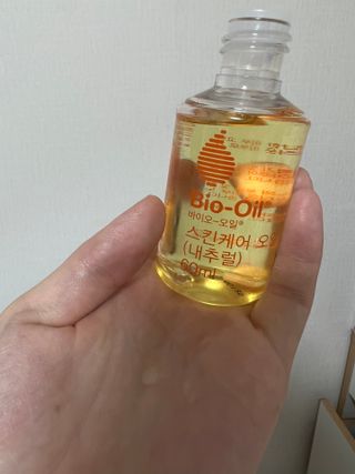 바이오오일 [바이오-오일] 스킨케어 오일 내추럴 60ml — 5점을 준 리뷰어가 2021년 10월 올린 사용 사진