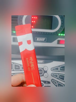 디오르 파인화이트 & 버닝레드 — 5점을 준 리뷰어가 2022년 1월 올린 사용 사진