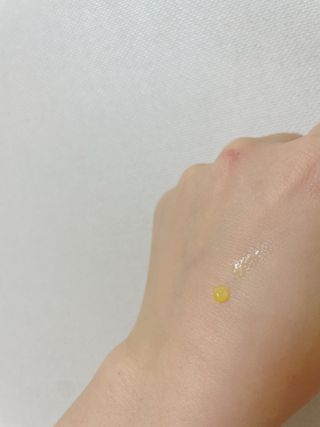 [후르디아] 올리브영 착한보습 비건 립버터 2종 — 5점을 준 리뷰어가 2022년 2월 올린 사용 사진