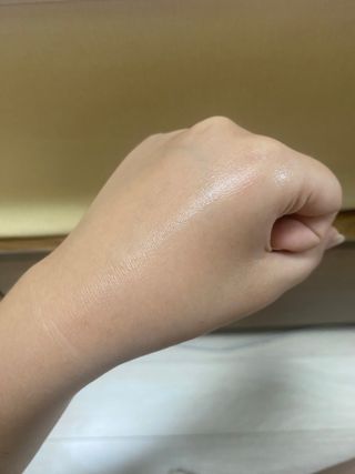 나우 [리브엠] 화해 1등 수분앰플 , 엑소코어 워터풀 텐션 앰플 — 3점을 준 리뷰어가 2023년 7월 올린 사용 사진