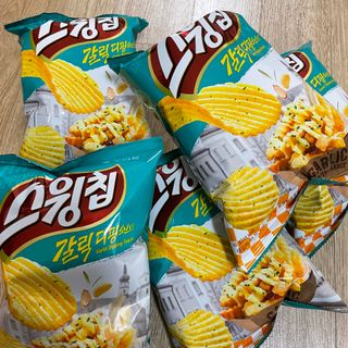 스윙칩 <스윙로드 한정판> 스윙칩 갈릭디핑소스맛 20봉 — 5점을 준 리뷰어가 2021년 10월 올린 사용 사진