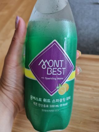 몽베스트 Montbest with Sparkling water Lemon OR Lime 20병(랜덤) — 5점을 준 리뷰어가 2022년 6월 올린 사용 사진
