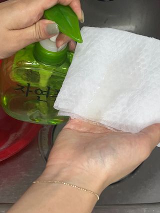 부직포나라 중금속유해물질ZERO 뜯어쓰는 주방 일회용수세미 60매 2매 — 4점을 준 리뷰어가 2022년 10월 올린 사용 사진