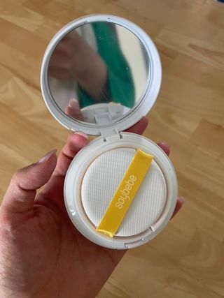 소이베베X신비아파트 모이스쳐 선팩트 SPF50+ PA+++ — 5점을 준 리뷰어가 2023년 4월 올린 사용 사진