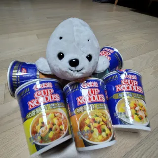 NISSIN 닛신 컵누들  4종 - 씨푸드오리지날, 씨푸드 스파이시, 씨푸드 커리, 씨푸드 XO소스 — 5점을 준 리뷰어가 2022년 4월 올린 사용 사진