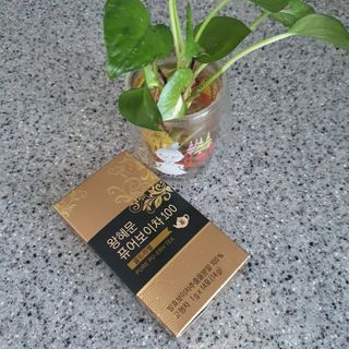 보의당 왕혜문 퓨어보이차 100 — 5점을 준 리뷰어가 2021년 10월 올린 사용 사진
