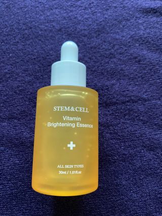 체르엠 스템앤셀 비타민 브라이트닝 에센스 30ml 1개 — 5점을 준 리뷰어가 2022년 4월 올린 사용 사진