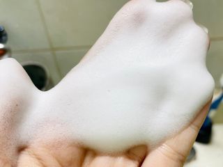 [바이로담] 저자극 약산성버블 폼 폼클렌징 150ml — 3.5점을 준 리뷰어가 2021년 3월 올린 사용 사진