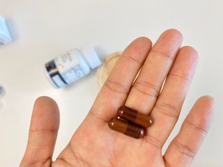 프리마인 홍삼의 강력한 에너지, 이제는 흡수율을 높인 최첨단 캡슐로 간편하게 초고속 충전하세요. — 5점을 준 리뷰어가 2022년 6월 올린 사용 사진