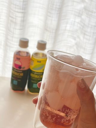 더그레잇티 콤부차 [매일유업] 더그레잇티 44kcal 콤부차 300ml *12개입 (오리지널 6개+베리리치 6개) — 5점을 준 리뷰어가 2023년 8월 올린 사용 사진