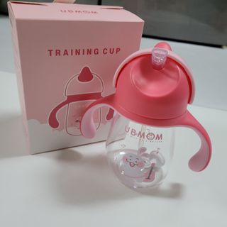 유비맘 트라이탄 코니빨대컵_컬러 랜덤 발송 — 5점을 준 리뷰어가 2021년 2월 올린 사용 사진
