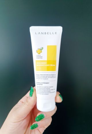 랑벨 비타 에너지 잡티 크림 75ml (피부 속 기미완화크림) — 5점을 준 리뷰어가 2022년 6월 올린 사용 사진