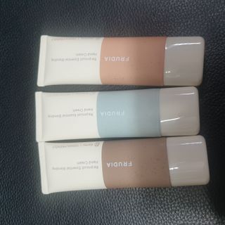 [후르디아] 끈적임 없는 착한성분 비건  핸드크림 3종 — 5점을 준 리뷰어가 2021년 1월 올린 사용 사진