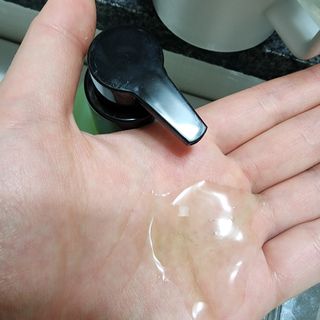 프리마인 메이크업과 들뜨는 각질까지 한방에 깐달걀로! 순하기까지한 셀베이스 그린티클렌저(200ml) — 5점을 준 리뷰어가 2023년 1월 올린 사용 사진