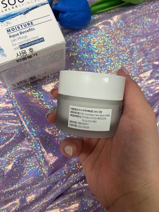 산수시 아쿠아 베네핏 24h 수부지 물광 속건조 수분크림 50ml — 4.5점을 준 리뷰어가 2021년 7월 올린 사용 사진