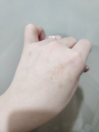 나우 [리브엠] 화해 1등 수분앰플 , 엑소코어 워터풀 텐션 앰플 — 5점을 준 리뷰어가 2024년 12월 올린 사용 사진
