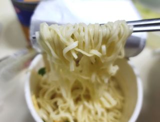 NISSIN 닛신 컵누들  4종 - 씨푸드오리지날, 씨푸드 스파이시, 씨푸드 커리, 씨푸드 XO소스 — 5점을 준 리뷰어가 2021년 11월 올린 사용 사진