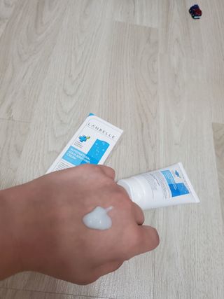 랑벨 수퍼내츄럴 아쿠아 수딩 크림 100ml — 5점을 준 리뷰어가 2022년 4월 올린 사용 사진
