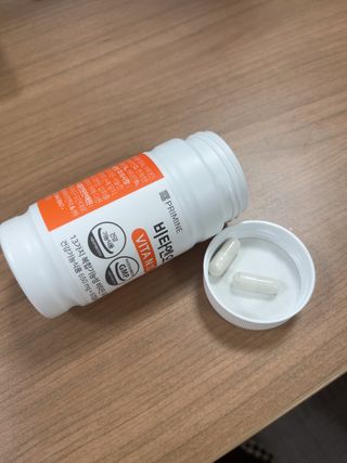 프리마인 성큼다가온 봄, 이너뷰티를 챙겨야 피부도 화사하게, 컨디션도 활기차게. 흡수율을 높인 고효율 비타민. — 3.5점을 준 리뷰어가 2022년 8월 올린 사용 사진