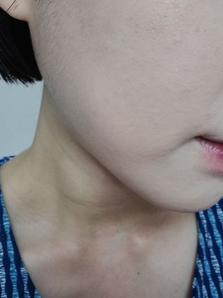 아이앤립 / EYENLIP 아이앤립 루센트 비비크림 2 Color — 5점을 준 리뷰어가 2021년 8월 올린 사용 사진