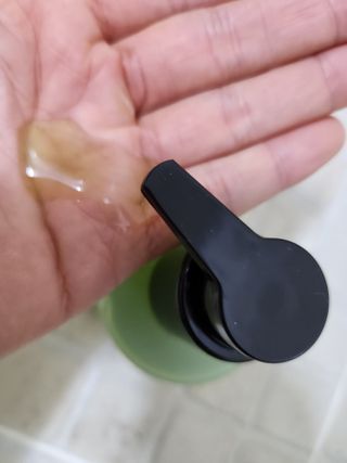 프리마인 메이크업과 들뜨는 각질까지 한방에 깐달걀로! 순하기까지한 셀베이스 그린티클렌저(200ml) — 5점을 준 리뷰어가 2023년 4월 올린 사용 사진