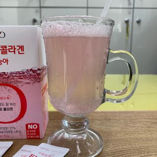 [음료수 대신 가능!]  빠르게 흡수되는 아임오 타먹는 콜라겐 1박스 — 5점을 준 리뷰어가 2023년 3월 올린 사용 사진