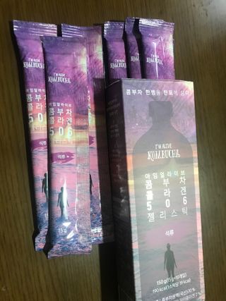 엘리샤코이 아임얼라이브 콤부차 콜라겐 506 스틱젤리 석류 — 5점을 준 리뷰어가 2021년 7월 올린 사용 사진