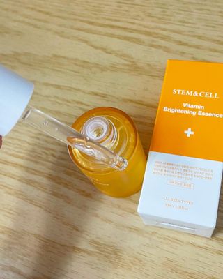 체르엠 스템앤셀 비타민 브라이트닝 에센스 30ml 1개 — 4.5점을 준 리뷰어가 2021년 9월 올린 사용 사진