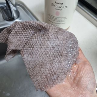 심플리오리빙 어니스트 주방세제 본품 500ml + 리필 900ml (코코넛향) — 5점을 준 리뷰어가 2022년 6월 올린 사용 사진