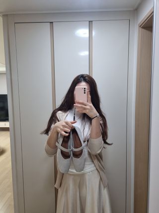 로서울 Rowie mary jane shoes Velvet, Ecoclean — 5점을 준 리뷰어가 2021년 10월 올린 사용 사진