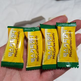 (주) 피치코리아 믹스커피캔디76g x2개입 — 5점을 준 리뷰어가 2022년 11월 올린 사용 사진