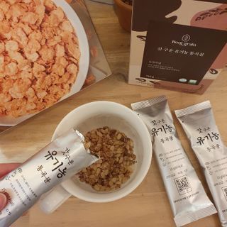 씨알푸드 유기농 쌀 시리얼 390g + 갓 구운 유기농 발아통곡물 150g — 5점을 준 리뷰어가 2022년 1월 올린 사용 사진