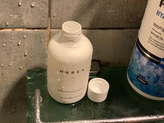 [HUREX] 휴렉스 볼류마이징 탈모완화 기능성 샴푸 150ml x 2개 — 5점을 준 리뷰어가 2021년 9월 올린 사용 사진