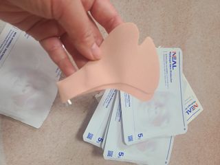 건강누리인터내셔날 닐 하이드로겔 스킨 프로텍터 골프패치 [1BOX=5매입] — 5점을 준 리뷰어가 2022년 5월 올린 사용 사진