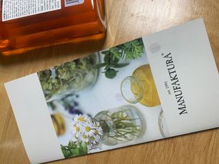 체코 비건화장품 마뉴팍투라 향좋은 맥주 샤워젤 (300ml) — 5점을 준 리뷰어가 2022년 6월 올린 사용 사진