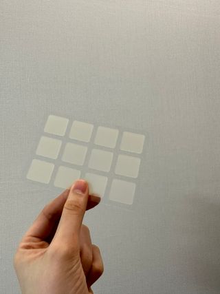 [큐어반H 커팅] 간편하게 떼서 쓰는 자외선차단 습윤밴드 (1팩/30매입) — 5점을 준 리뷰어가 2022년 12월 올린 사용 사진