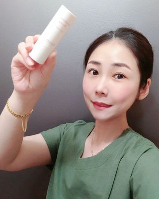 트윙클라 안티링클 샤이닝 멀티밤 — 5점을 준 리뷰어가 2022년 8월 올린 사용 사진