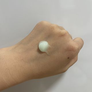 랑벨 랑바이오 블랙 시카 크림 50ml(블랙비 프로폴리스, 시카 4종, 판테놀 10 함유) — 3.5점을 준 리뷰어가 2022년 7월 올린 사용 사진