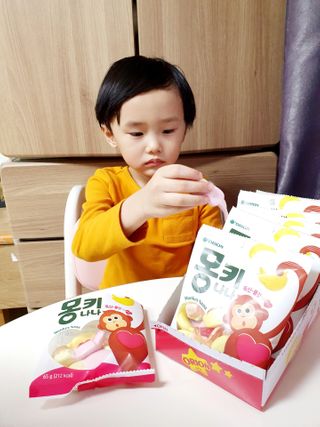 폭신 쫄깃 식감 로맨스, 몽키나나 젤리 8봉지 — 5점을 준 리뷰어가 2021년 3월 올린 사용 사진