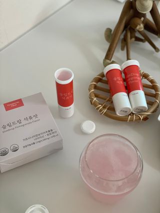 [슬림드랍 석류맛] 건기식 다이어트 보조제 겸 비타민 — 5점을 준 리뷰어가 2022년 1월 올린 사용 사진