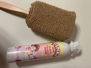 주식회사 권브라더스 [권브라더스] 목욕놀이 필수템, 핑키공주 유아버블클렌저 300ml 대용량 몽글몽글 구름 속 딸기향 — 5점을 준 리뷰어가 2022년 1월 올린 사용 사진