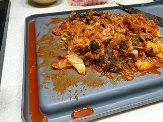 브랜드K 플래그십스토어 [브랜드K X 제이엠그린]국물이 흐르지 않는 더블세이브 D도마+TPU도마 — 5점을 준 리뷰어가 2022년 1월 올린 사용 사진
