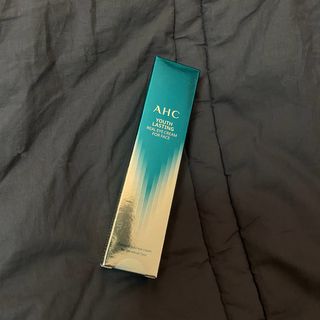 [NEW 탄력유턴 아이크림] AHC 유스 래스팅 리얼 아이크림 포 페이스 — 4.5점을 준 리뷰어가 2021년 2월 올린 사용 사진