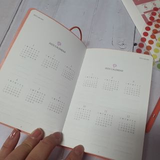 리훈 2023년 이야기다이어리 숏 날짜형 — 5점을 준 리뷰어가 2023년 1월 올린 사용 사진
