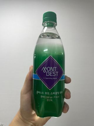 몽베스트 Montbest with Sparkling water Plain 20병 — 5점을 준 리뷰어가 2022년 7월 올린 사용 사진