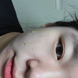 프리마인 메이크업과 들뜨는 각질까지 한방에 깐달걀로! 순하기까지한 셀베이스 그린티클렌저(200ml) — 5점을 준 리뷰어가 2023년 4월 올린 사용 사진