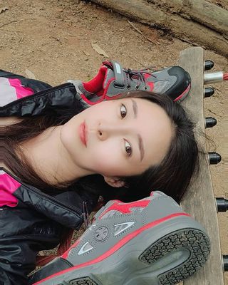 위어스세이프티 WS-406NP 경작업용 미끄럼방지 4인치 안전화 — 5점을 준 리뷰어가 2021년 6월 올린 사용 사진
