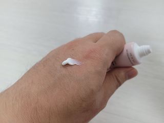 러브모아 향수 고체향수 승무원 고체향수 바르는 향수 니치향수 도손 우드세이지 앤 씨솔트 — 5점을 준 리뷰어가 2022년 9월 올린 사용 사진