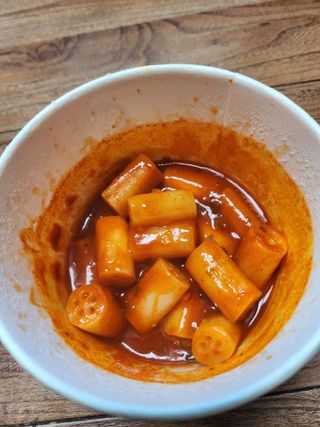 나우  [요리궁리] B타입 ( 매콤, 치즈, 매콤까르보 ) 꽃떡볶이 6개입 세트 — 4점을 준 리뷰어가 2025년 3월 올린 사용 사진